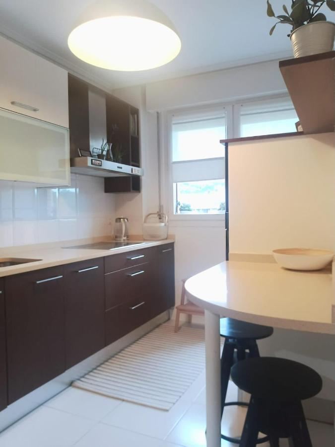 Apartamento Con Suite, Zona De Trabajo Y Yoga Wifi Y Garaje كاسترو أورديالس المظهر الخارجي الصورة