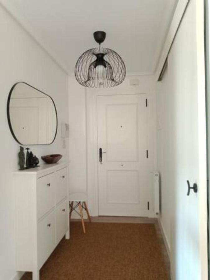 Apartamento Con Suite, Zona De Trabajo Y Yoga Wifi Y Garaje كاسترو أورديالس المظهر الخارجي الصورة
