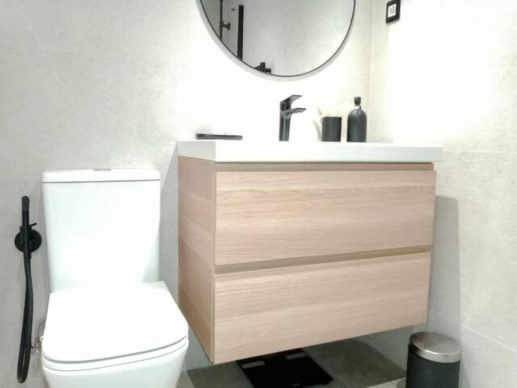 Apartamento Con Suite, Zona De Trabajo Y Yoga Wifi Y Garaje كاسترو أورديالس المظهر الخارجي الصورة