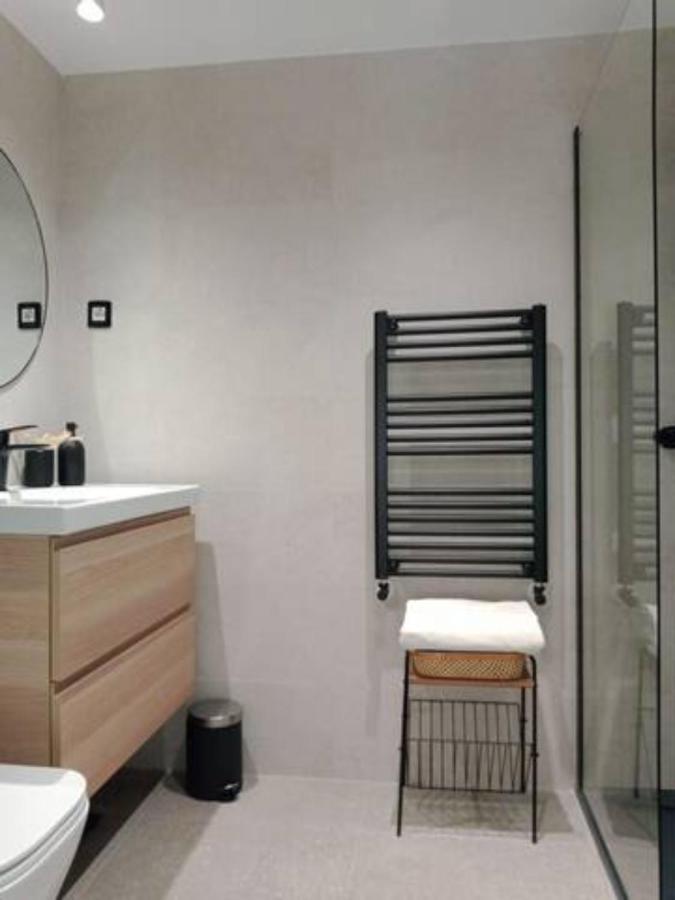 Apartamento Con Suite, Zona De Trabajo Y Yoga Wifi Y Garaje كاسترو أورديالس المظهر الخارجي الصورة