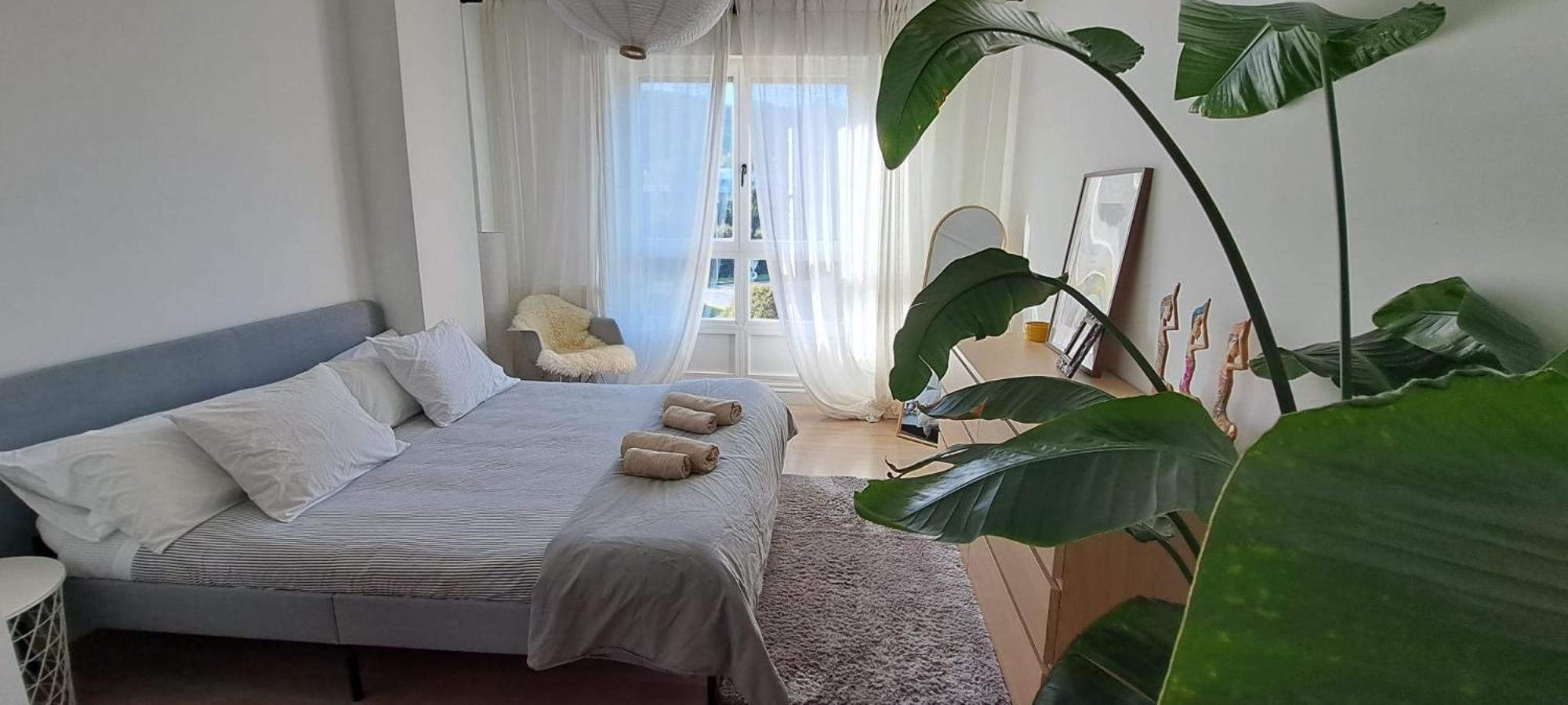 Apartamento Con Suite, Zona De Trabajo Y Yoga Wifi Y Garaje كاسترو أورديالس المظهر الخارجي الصورة